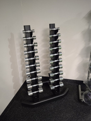 Стойка для хранения 10-ти пар хромированных гантелей Aerofit AFDR110 Стойка для хранения 10-ти пар хромированных гантелей Aerofit AFDR110