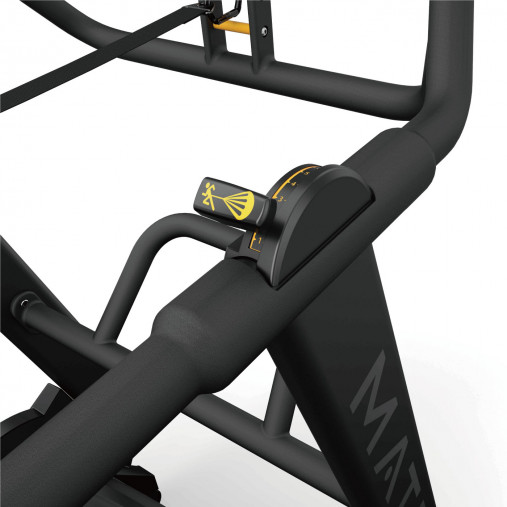 Беговой тренажер Matrix S-Drive с консолью Metrics Беговой тренажер Matrix S-Drive с консолью Metrics