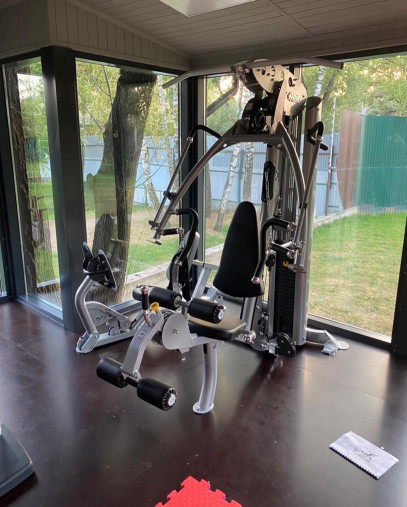 Силовой комплекс для дома HOIST HV-4-ELITE мультистанция со стеком 91кг (рама: черная / обивка: черная) Силовой комплекс для дома HOIST HV-4-ELITE мультистанция со стеком 91кг (рама: черная / обивка: черная)