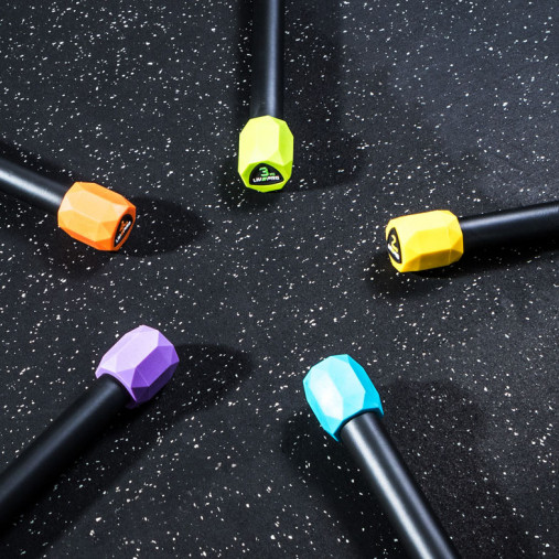 Гимнастическая палка LIVEPRO Weighted Bar 4 кг, красный/черный Гимнастическая палка LIVEPRO Weighted Bar 4 кг, красный/черный