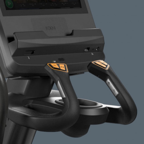 Эллиптический тренажер Matrix Performance. Консоль LED