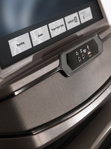 Элитная беговая дорожка Matrix T70XIR ULTIMATE с большим сенсорным дисплеем