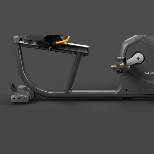 Горизонтальный велотренажер Matrix Endurance. Консоль Touch Горизонтальный велотренажер Matrix Endurance. Консоль Touch