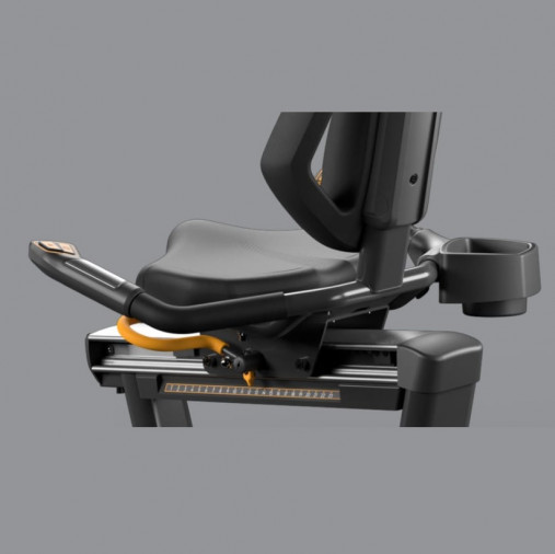 Горизонтальный велотренажер Matrix Endurance. Консоль Touch Горизонтальный велотренажер Matrix Endurance. Консоль Touch