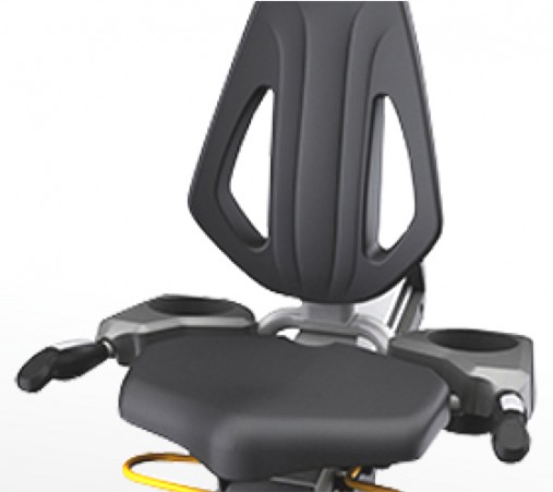 Вентилируемое сиденье ErgoForm™ с горизонтальной регулировкой и выверенной эргономикой обеспечивает комфортную тренировку Вентилируемое сиденье ErgoForm™ с горизонтальной регулировкой и выверенной эргономикой обеспечивает комфортную тренировку