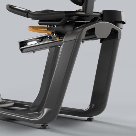 Горизонтальный велотренажер Matrix Lifestyle. Консоль LED