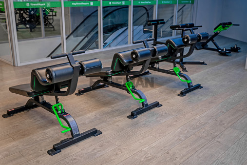 Скамья для пресса FOREMAN FW-512 черная рама, черная обивка Скамья для пресса FOREMAN FW-512 черная рама, черная обивка