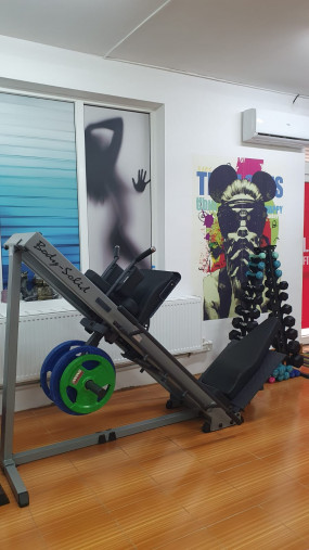 Жим ногами / гакк-машина / глют Body-Solid ProClub GLPH1100